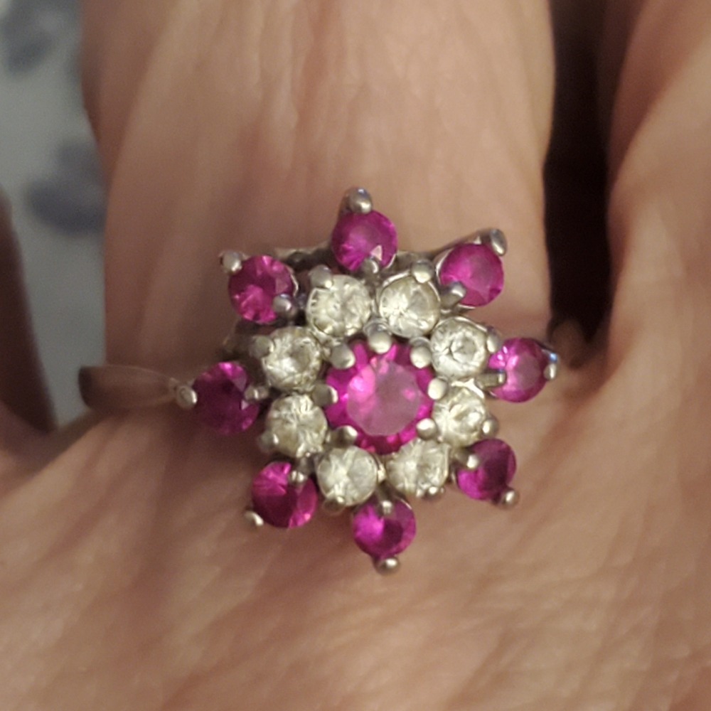 10k wg pink sapphire/ quartz ring